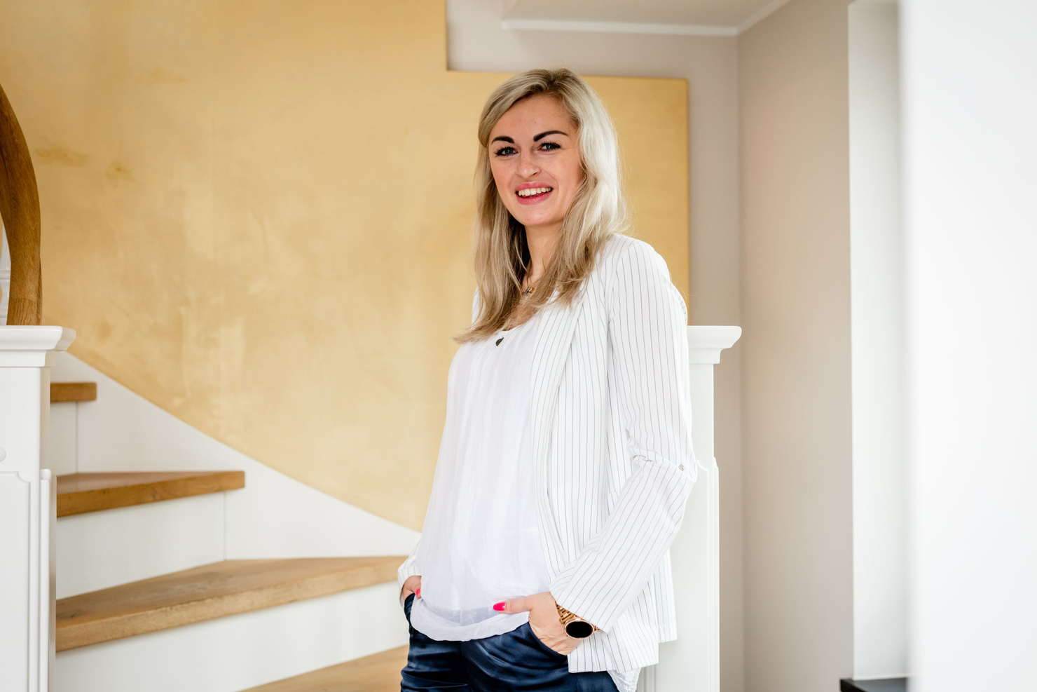 Lisanne Ratz - Becker Immobilien in Brilon Aufnahme von Lisanne Ratz, einer Mitarbeiterin von Becker Immobilien in Brilon